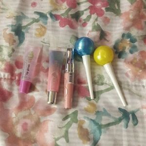 Lip gloss haven't used it